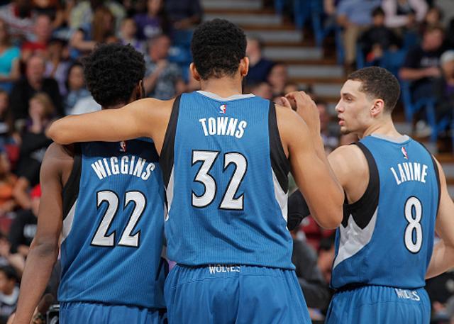 而是靠走位 而是靠走位